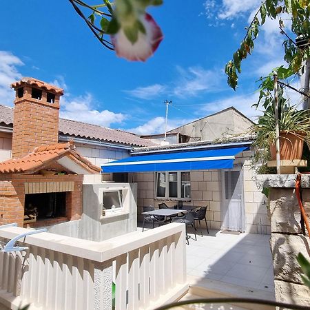 Apartment Pino Pucisca Ngoại thất bức ảnh